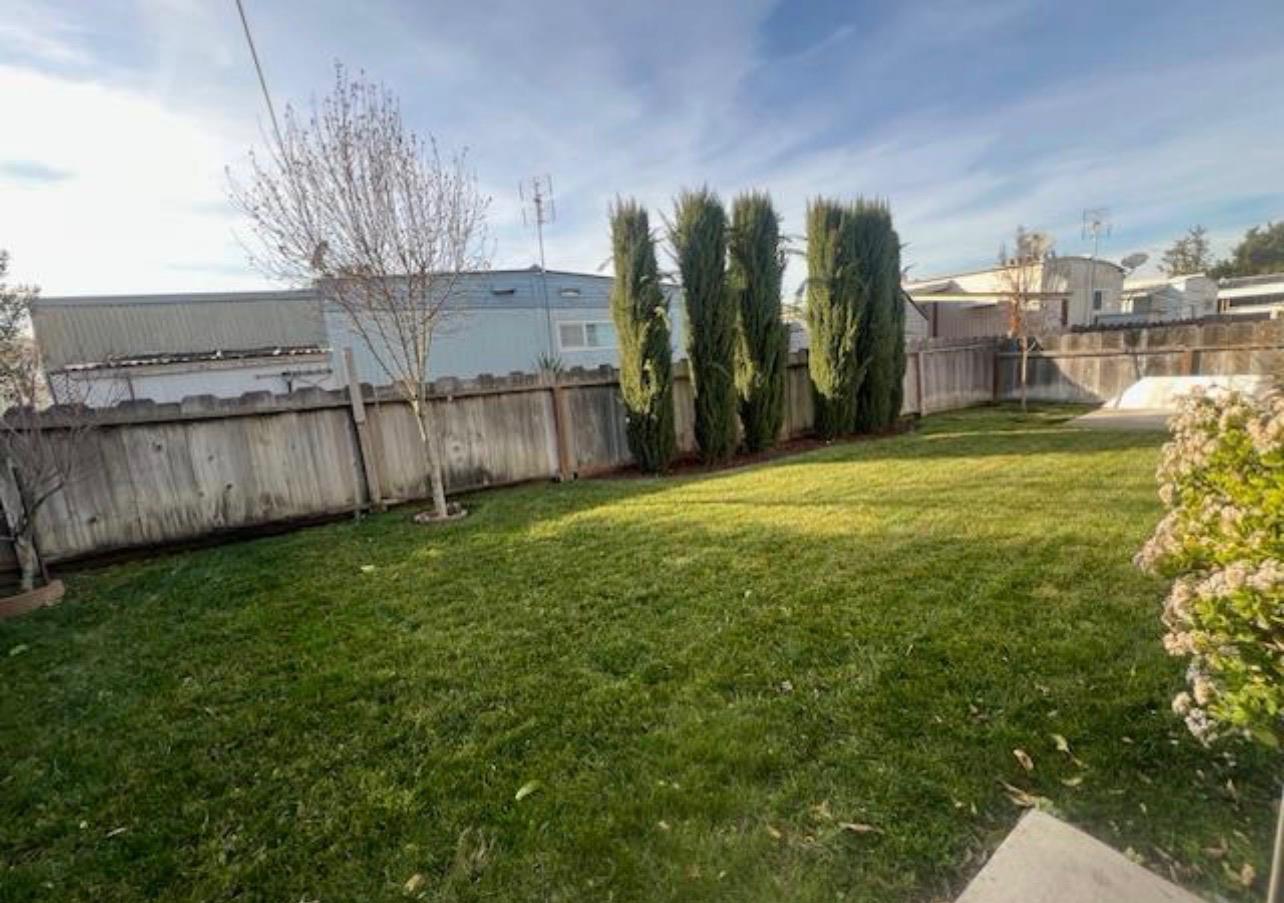 2505 Jackson Ave, Escalon, CA 95320