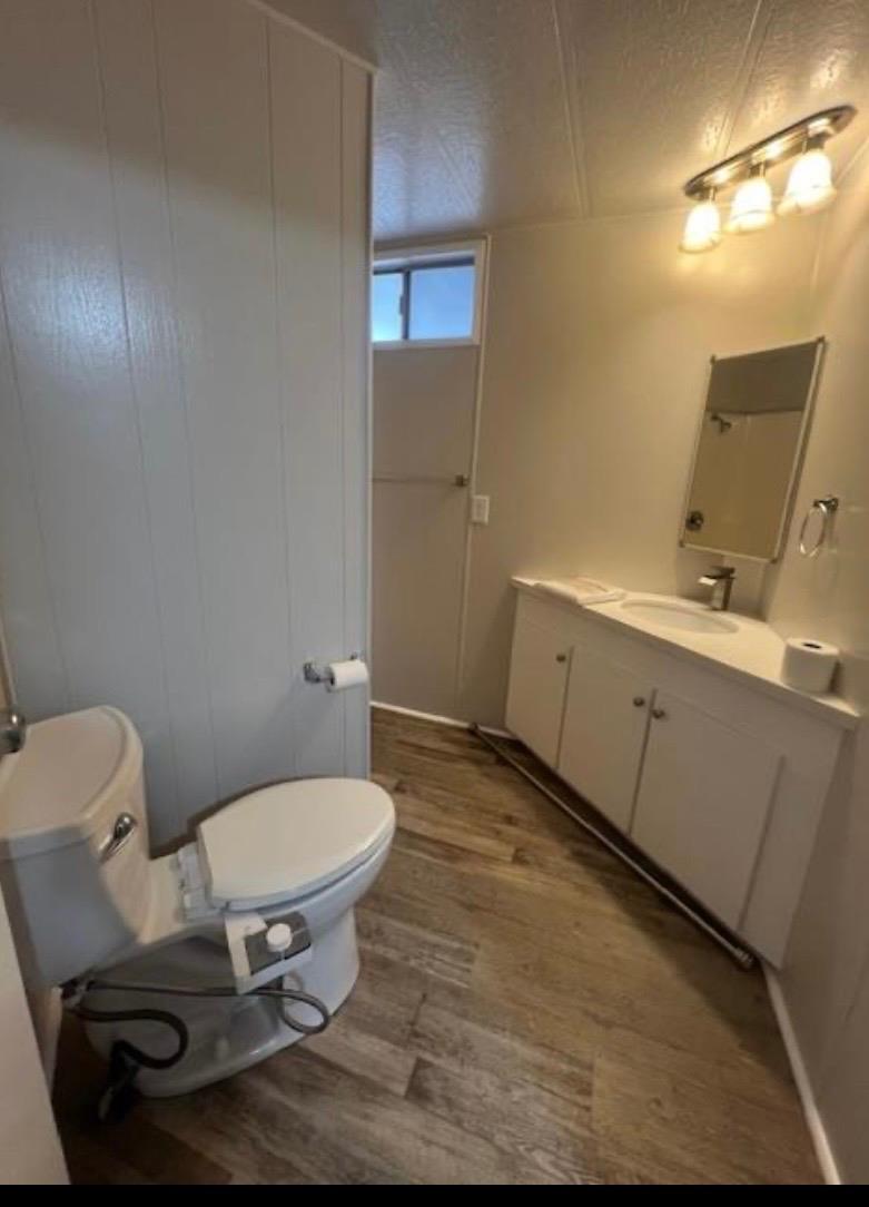 2505 Jackson Ave, Escalon, CA 95320