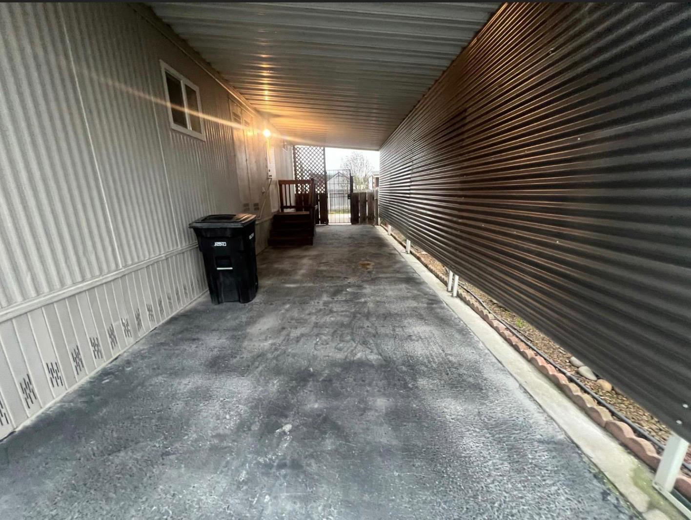 2505 Jackson Ave, Escalon, CA 95320