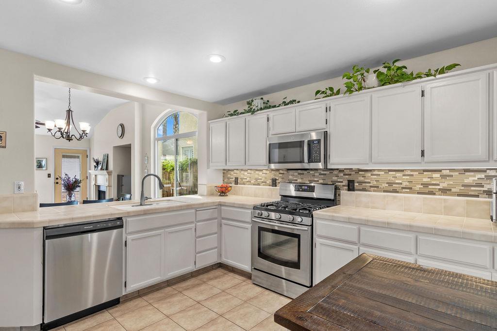 3220 Caraway Ct, Modesto, CA 95355