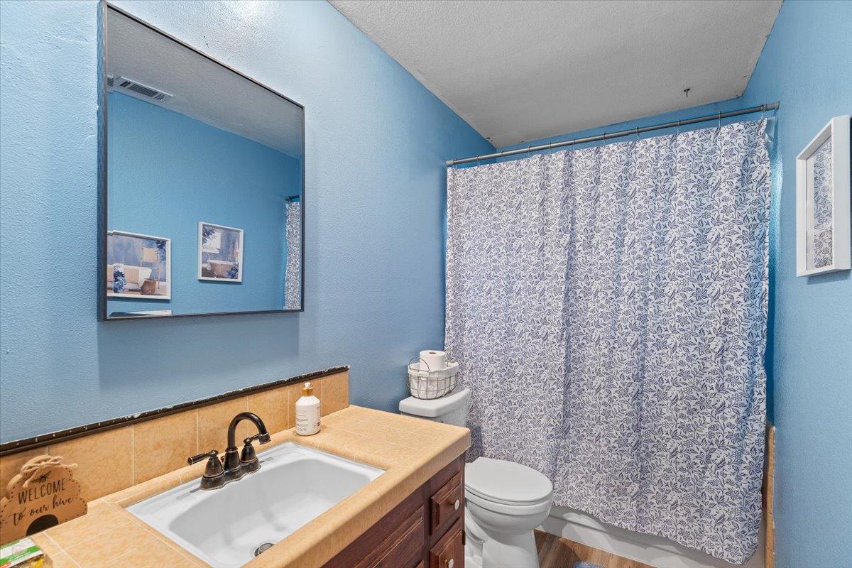 6221 Yuma Way, Manteca, CA 95336