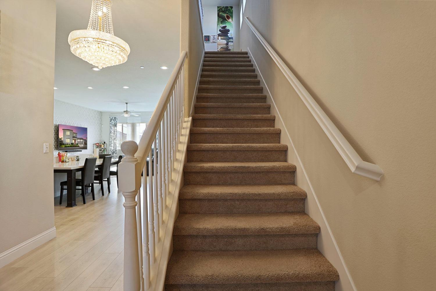 1988 N Ashley Way, Manteca, CA 95336