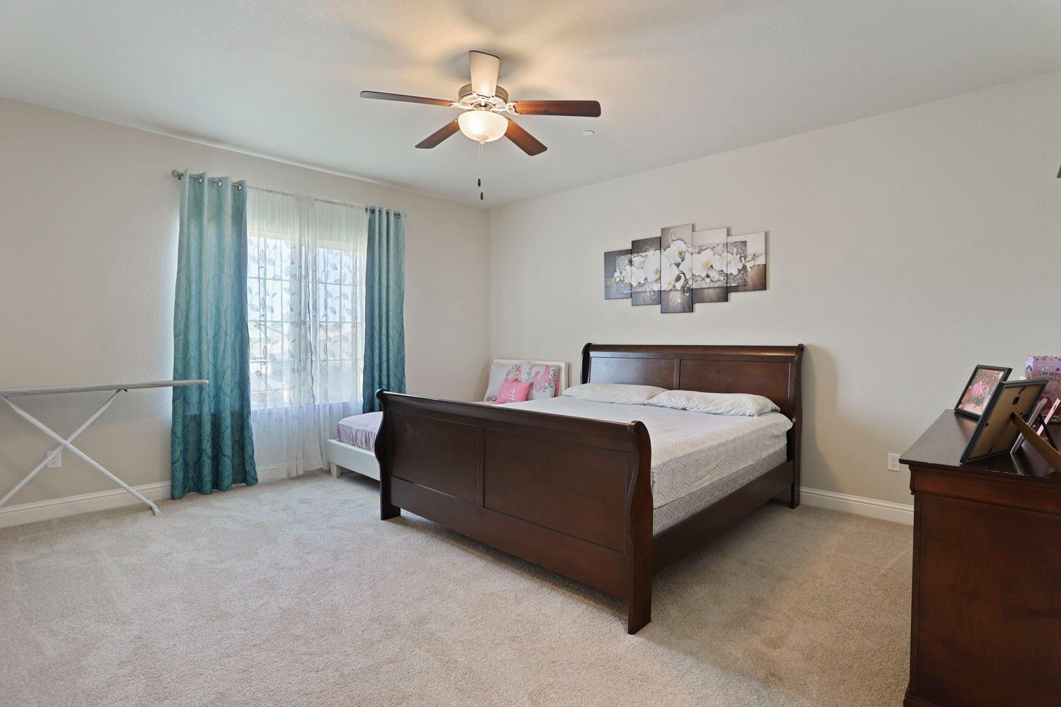 1988 N Ashley Way, Manteca, CA 95336