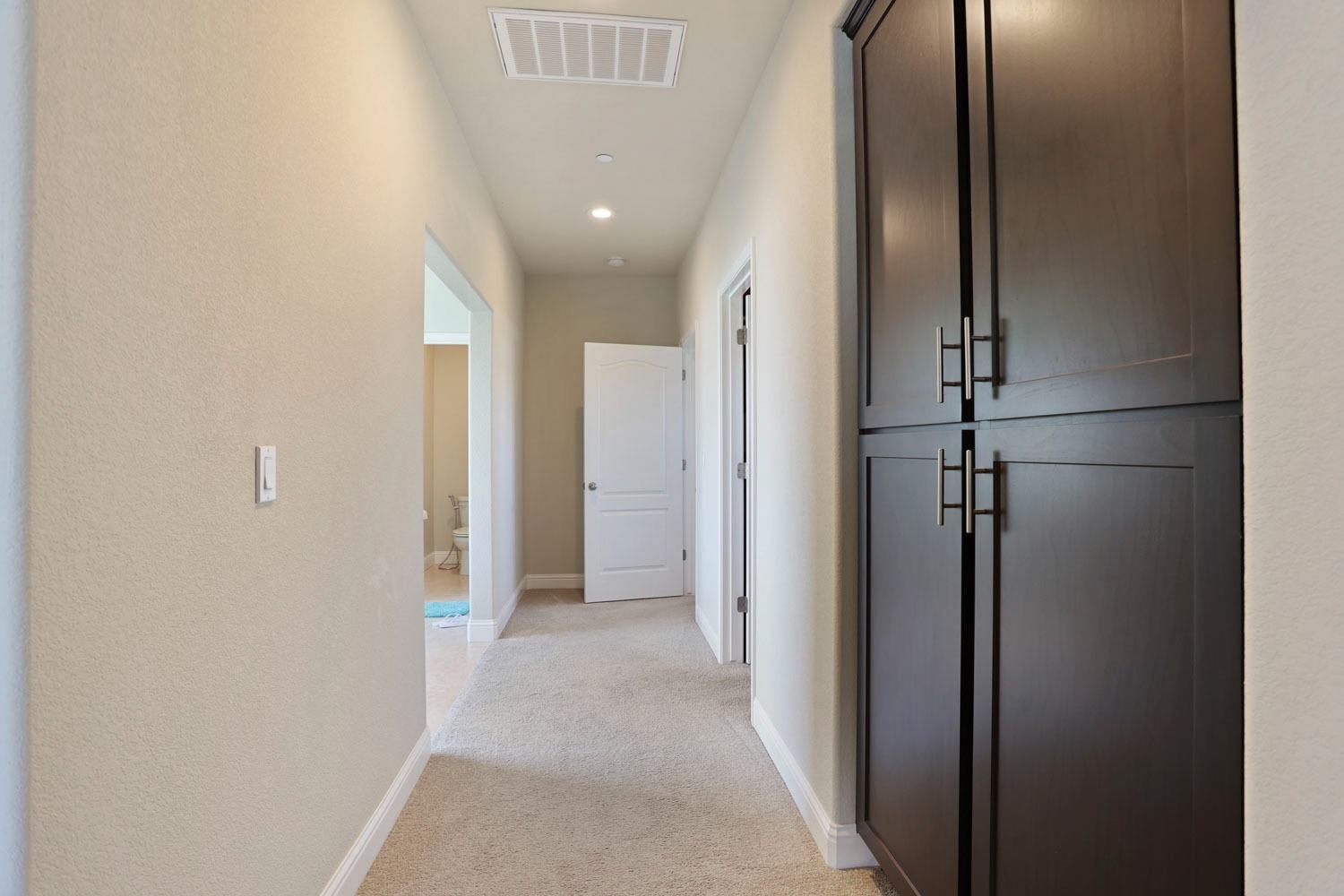 1988 N Ashley Way, Manteca, CA 95336