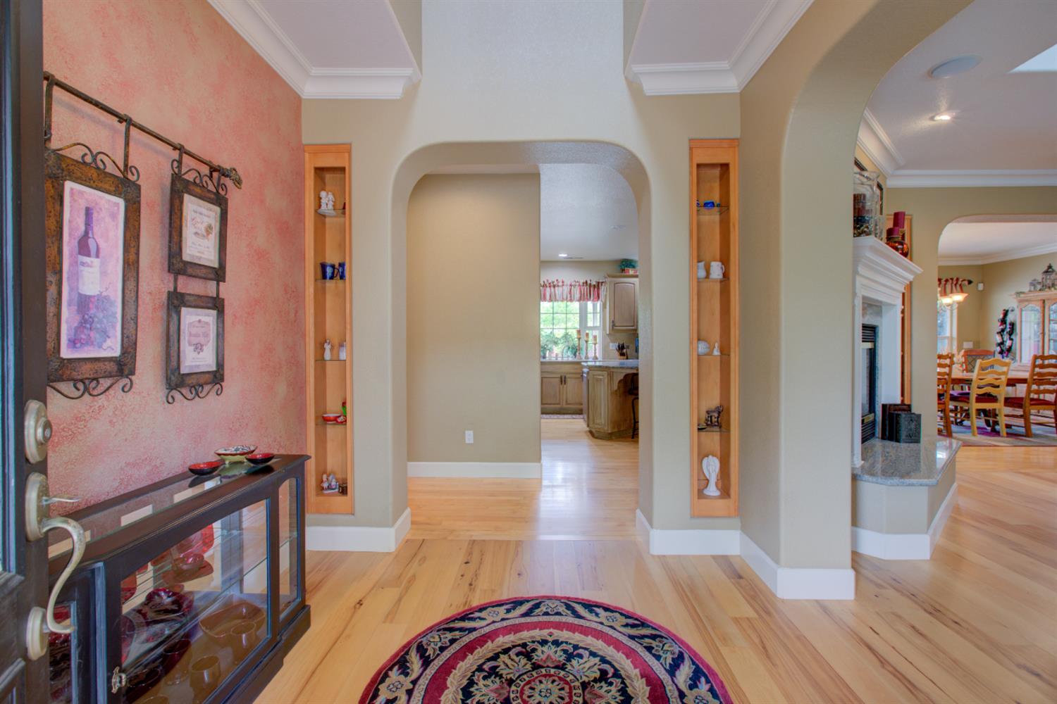 1054 Townhill Rd, Oakdale, CA 95361