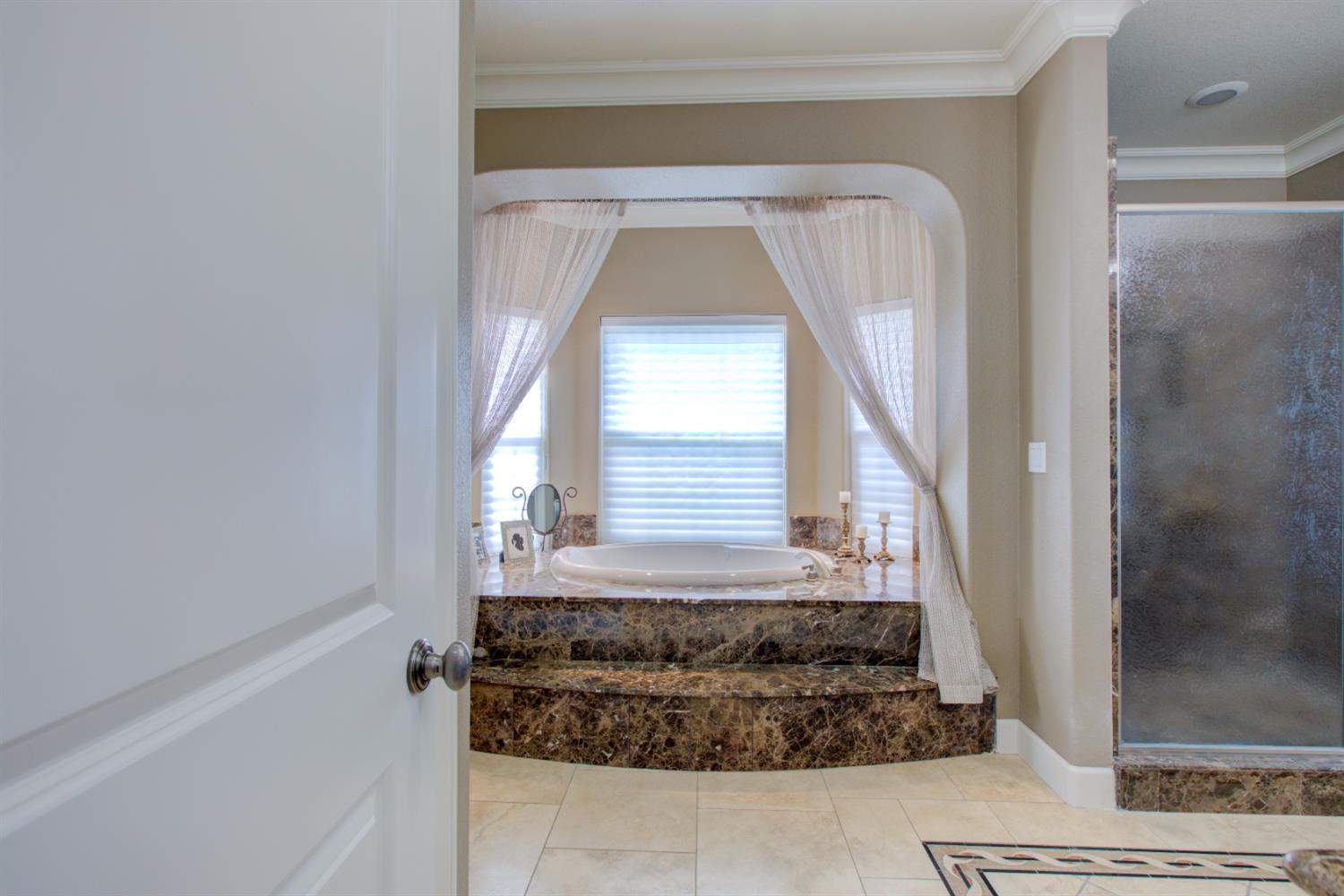 1054 Townhill Rd, Oakdale, CA 95361