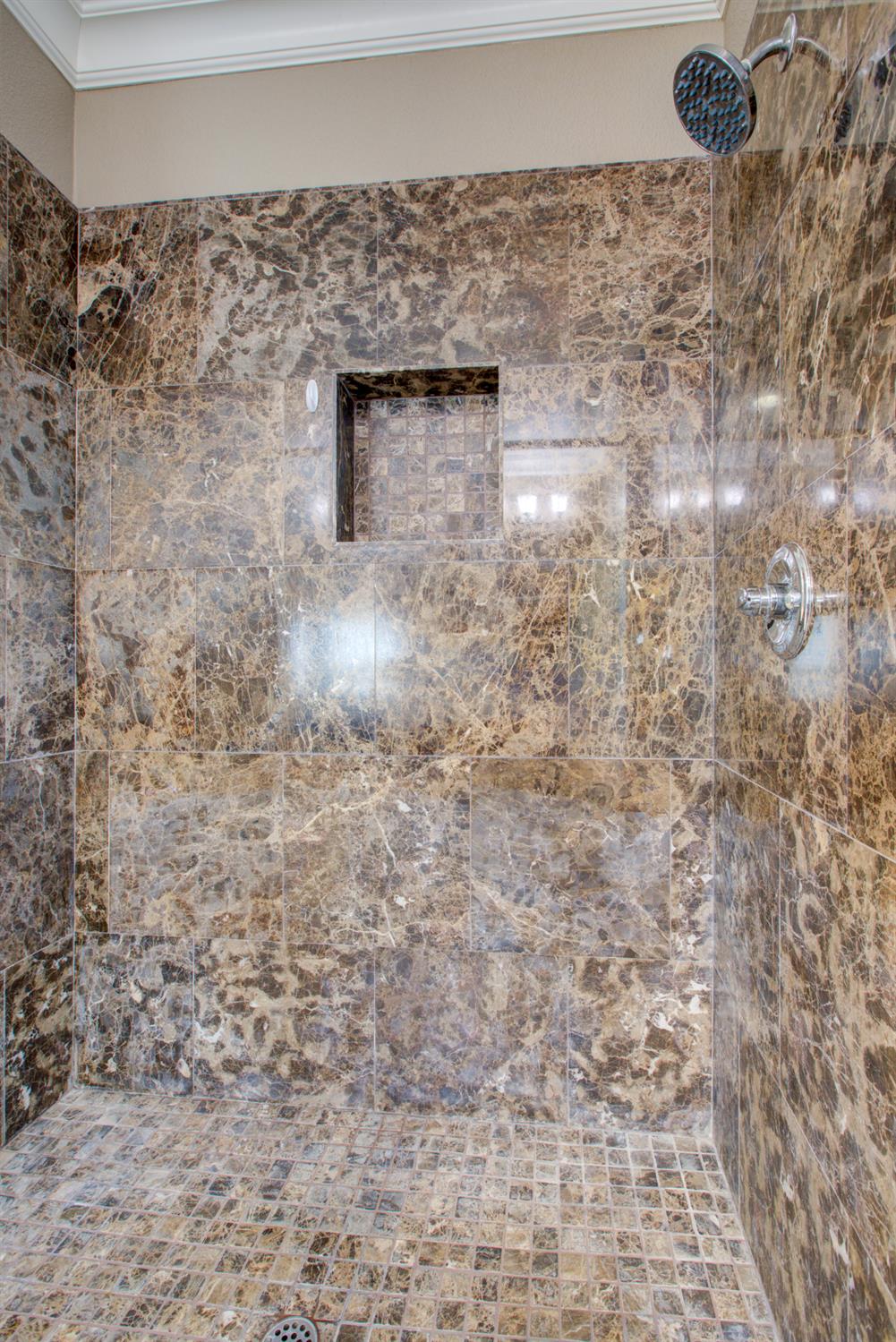 1054 Townhill Rd, Oakdale, CA 95361