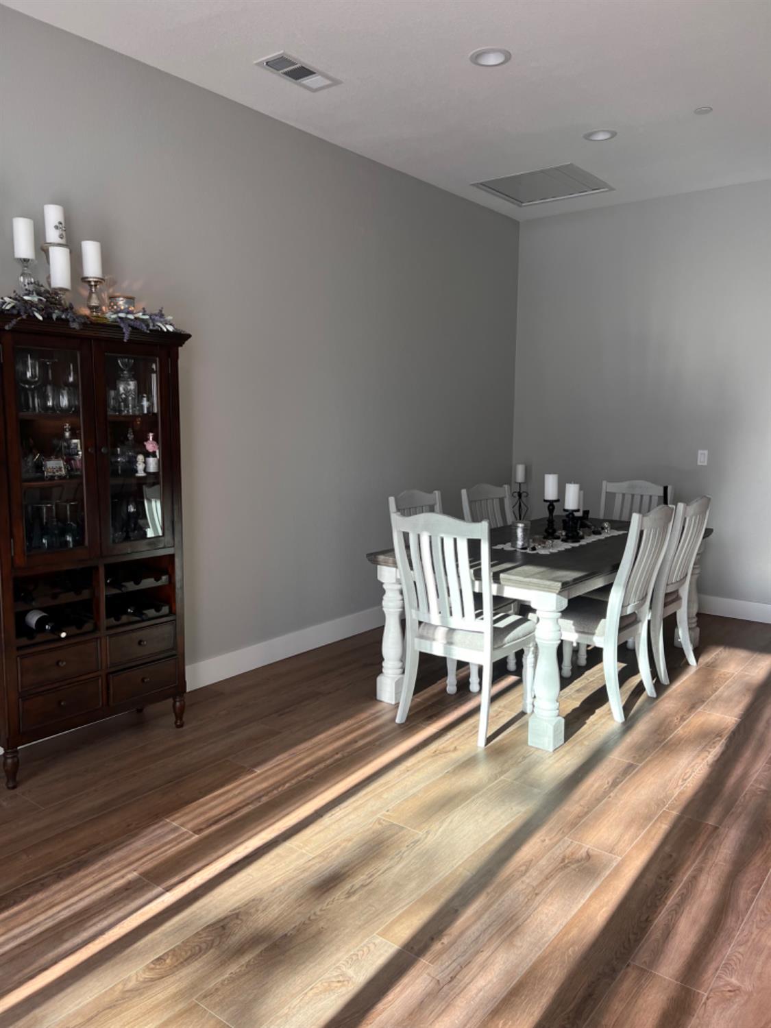 1012 Longview Drive, Oakdale, CA 95361