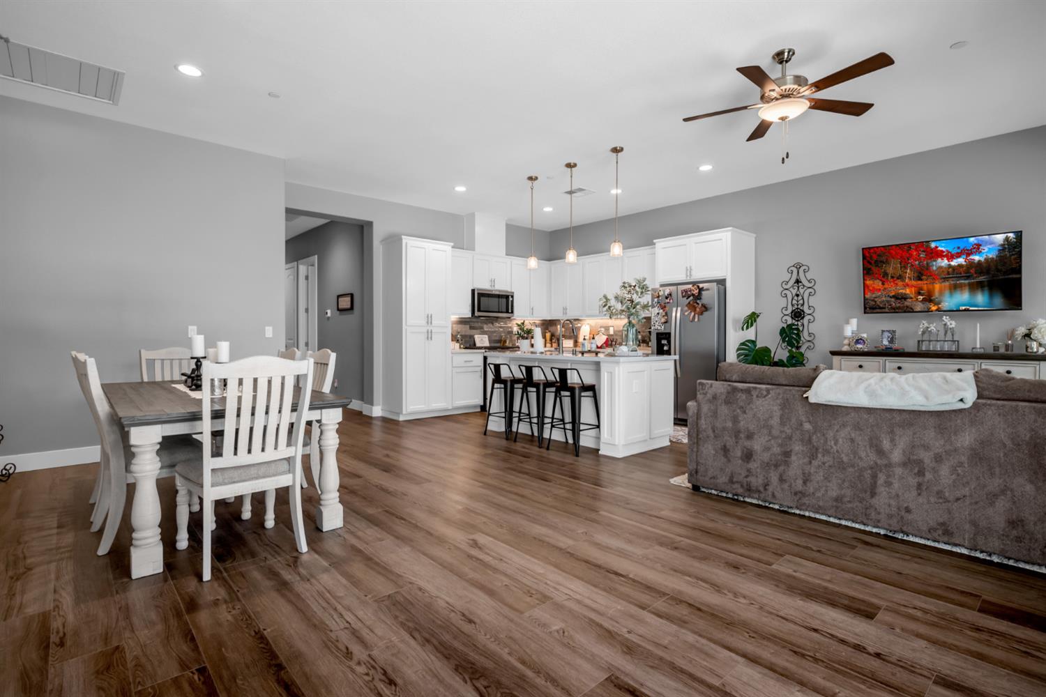 1012 Longview Drive, Oakdale, CA 95361