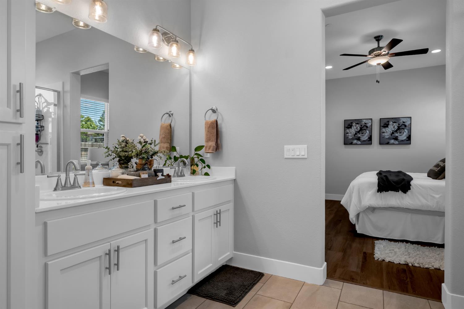 1012 Longview Drive, Oakdale, CA 95361