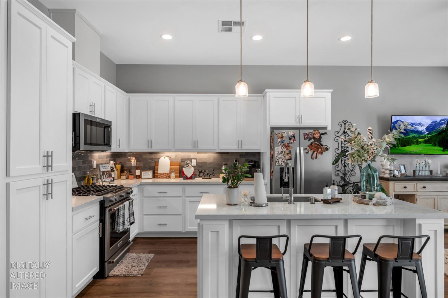 1012 Longview Drive, Oakdale, CA 95361
