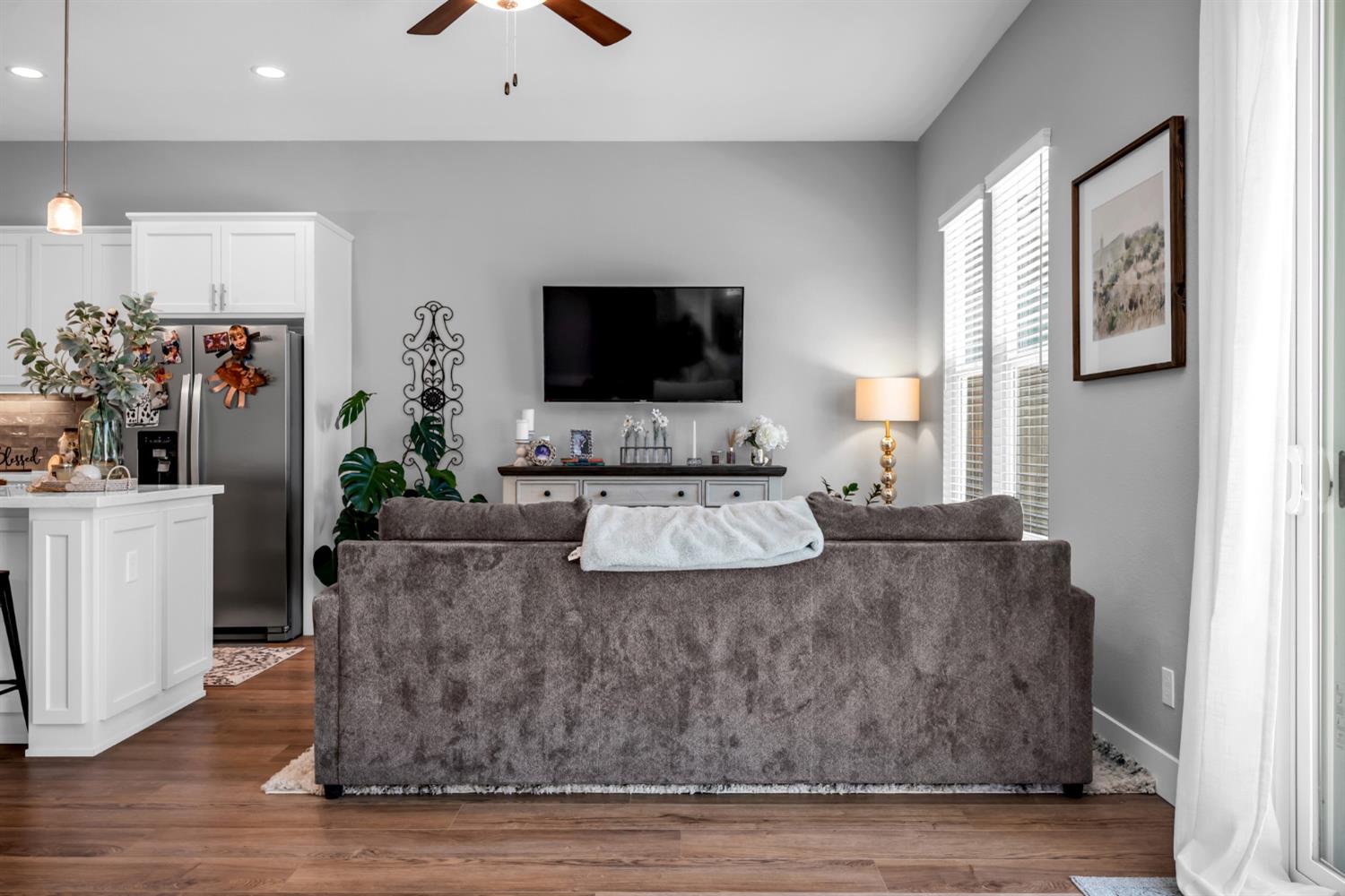 1012 Longview Drive, Oakdale, CA 95361
