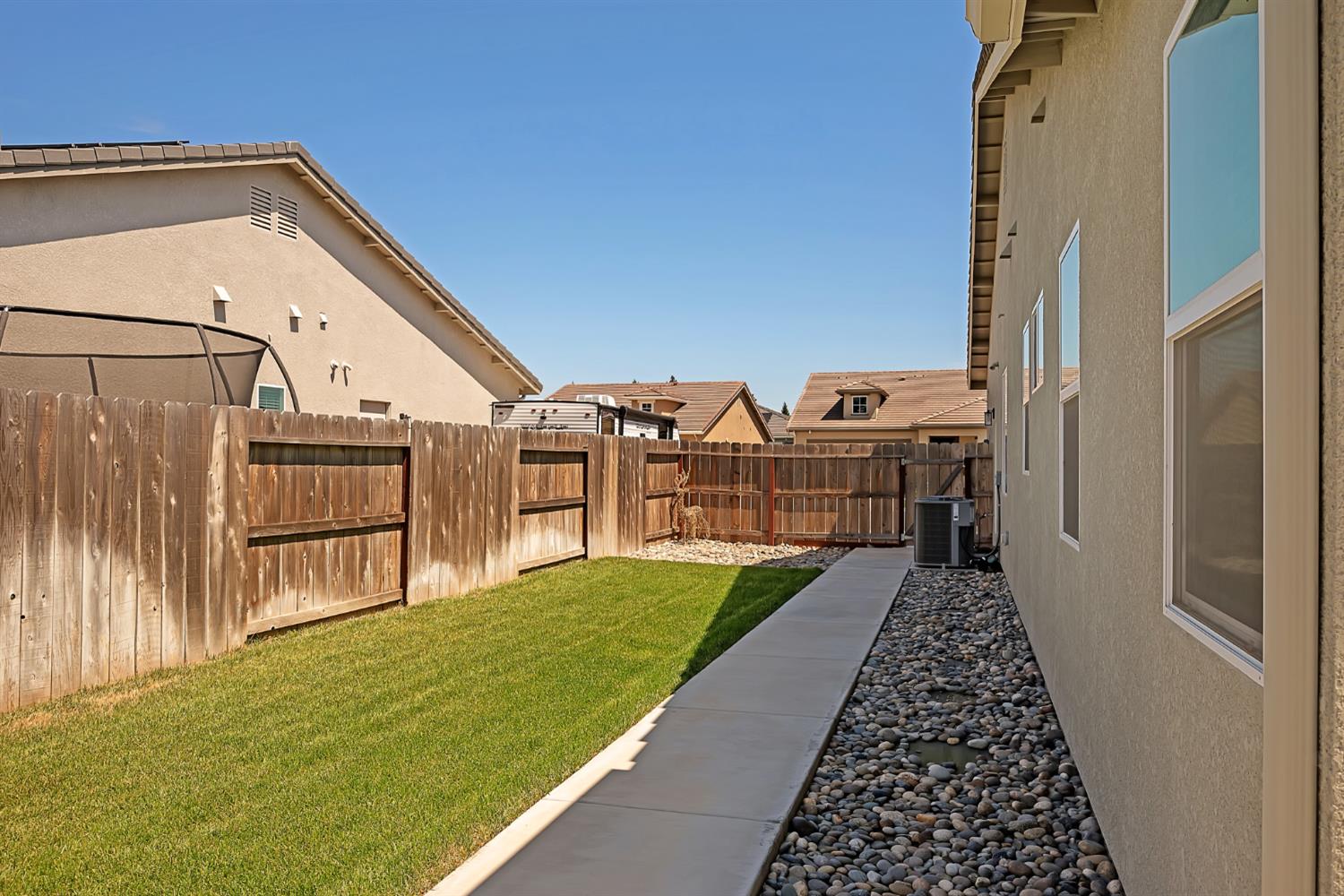 1012 Longview Drive, Oakdale, CA 95361