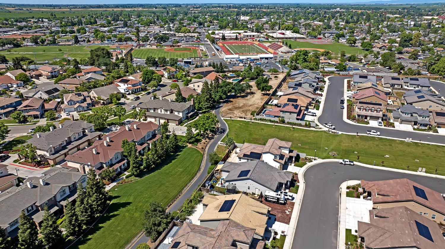 1012 Longview Drive, Oakdale, CA 95361