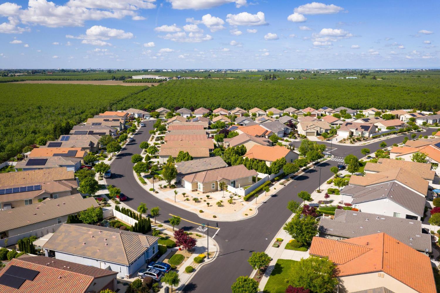 2904 Cotton Briar Ln, Manteca, CA 95336