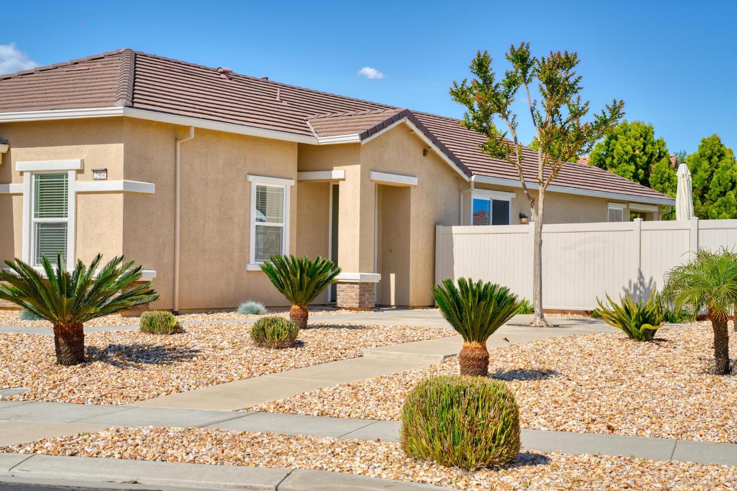 2904 Cotton Briar Ln, Manteca, CA 95336