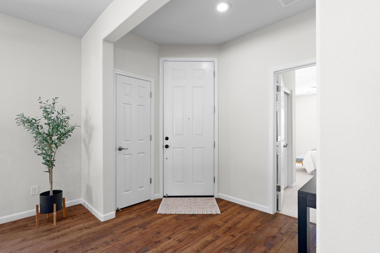 2904 Cotton Briar Ln, Manteca, CA 95336