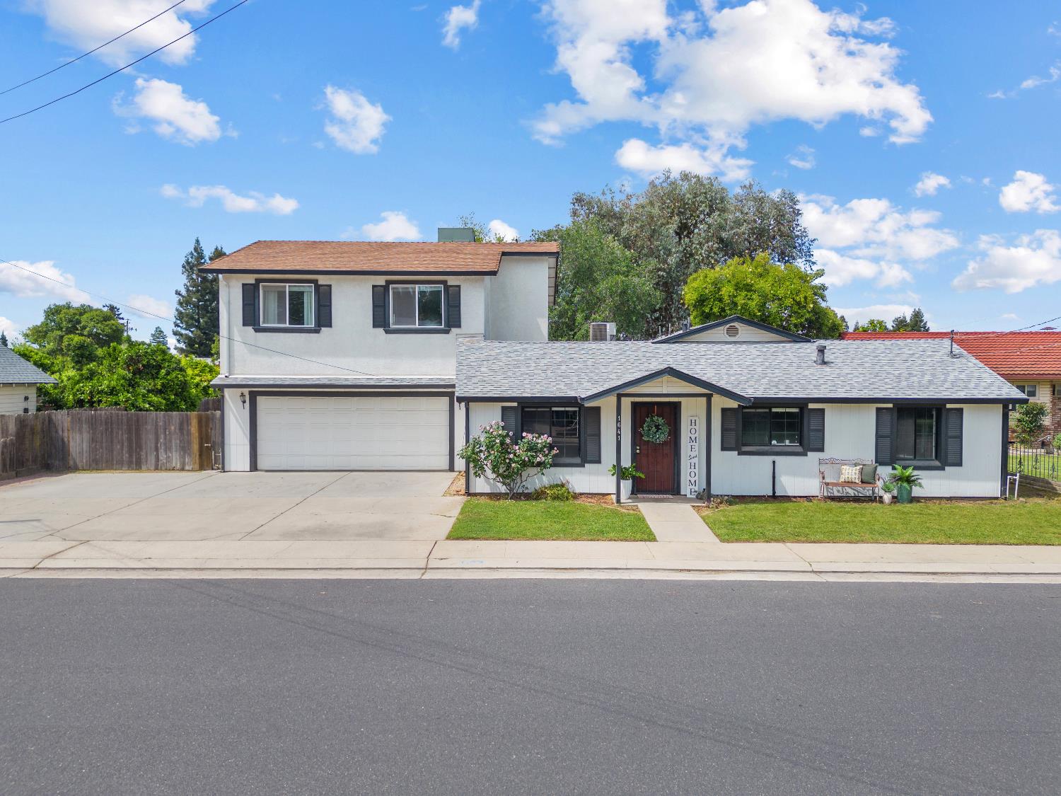 1641 Walnut Ave, Escalon, CA 95320
