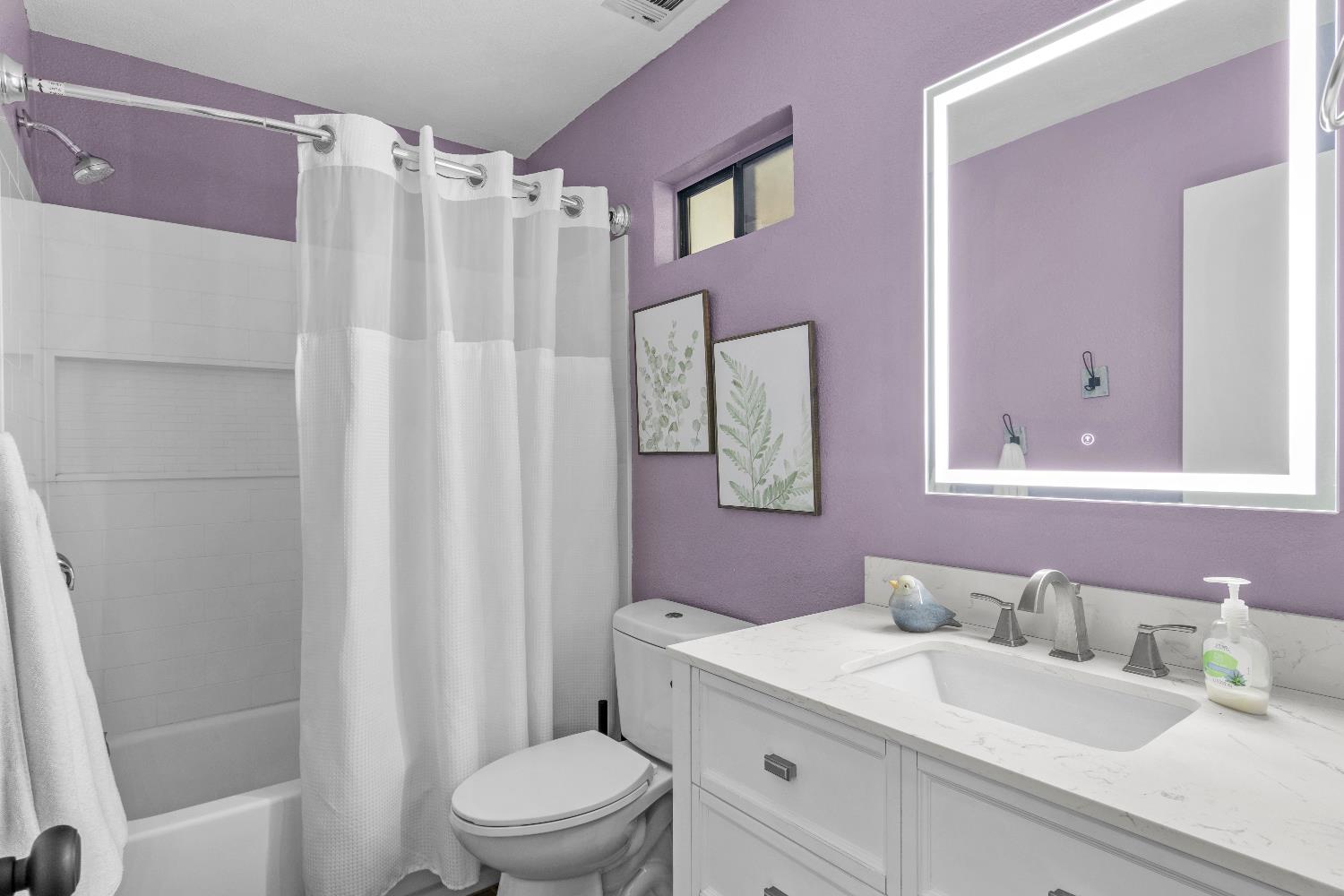 1641 Walnut Ave, Escalon, CA 95320