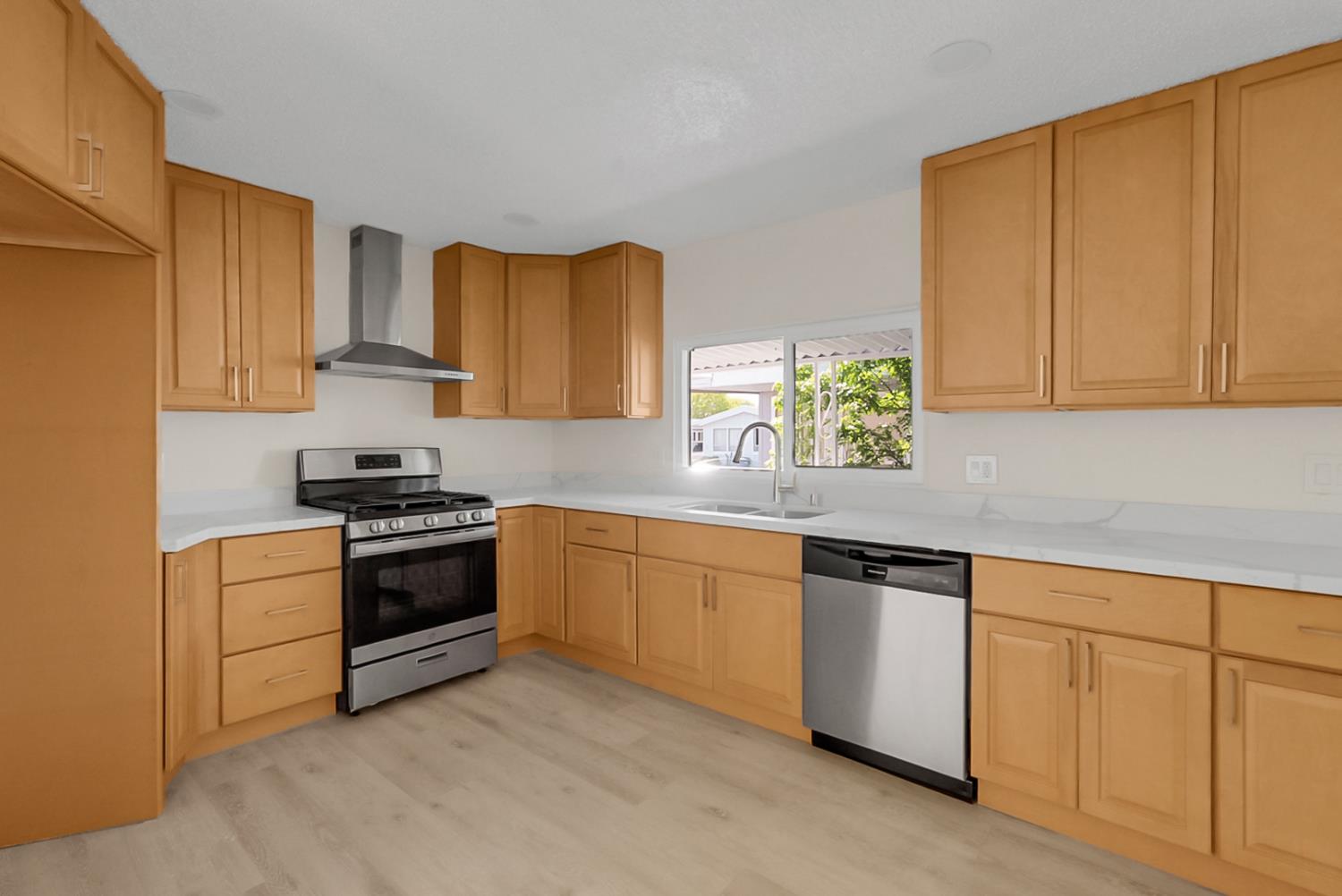 121 Ketch Lane, Modesto, CA 95356