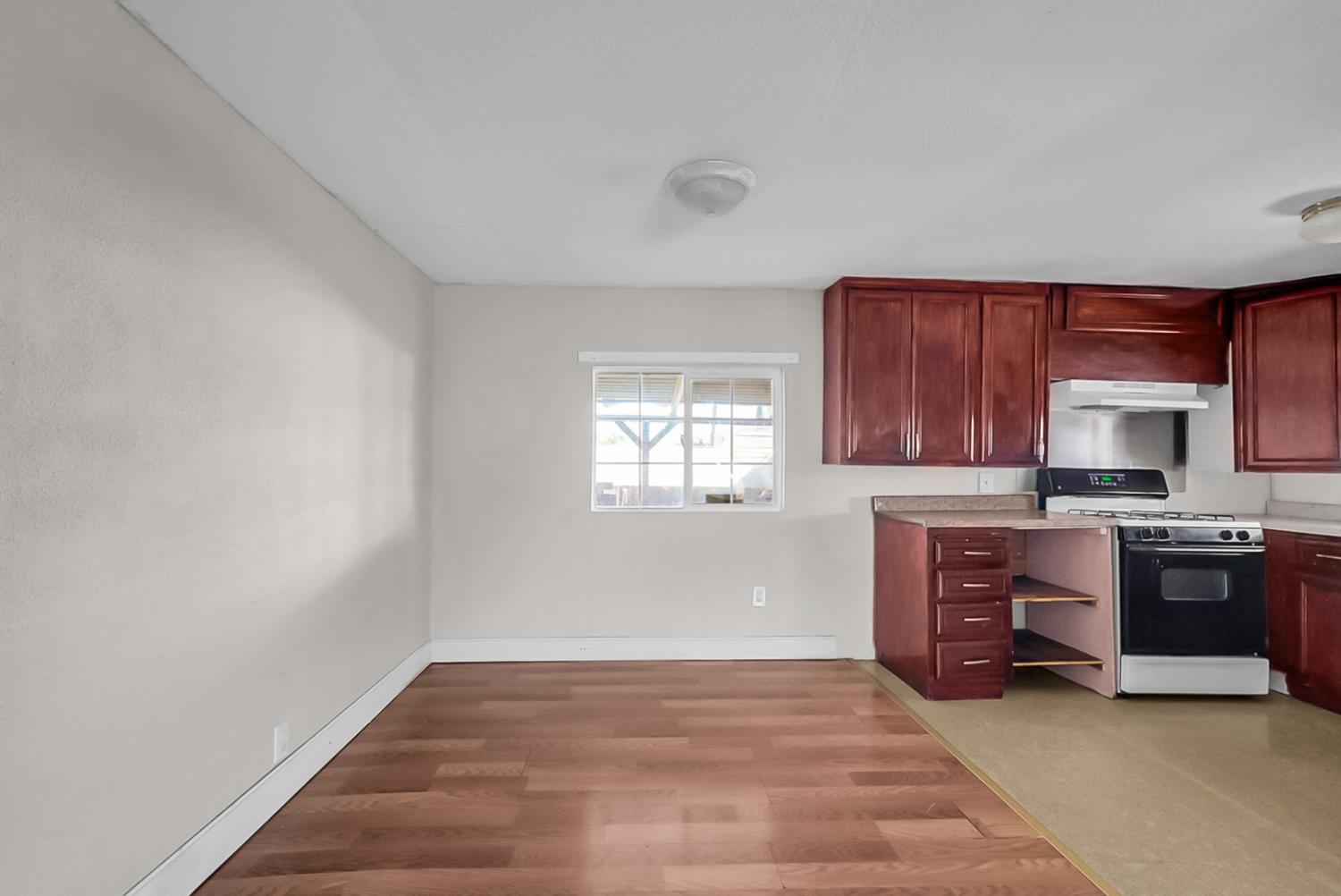 5061 Nunes Rd #36, Turlock, CA 95382