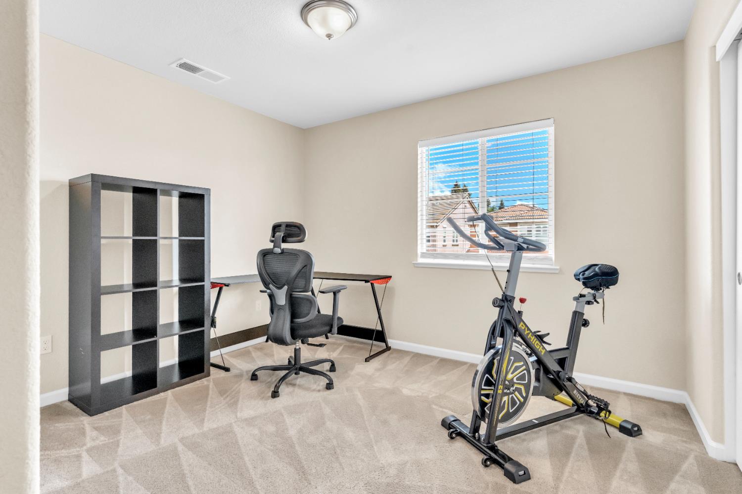 2809 Hawaiian Petrel Ave, Modesto, CA 95355