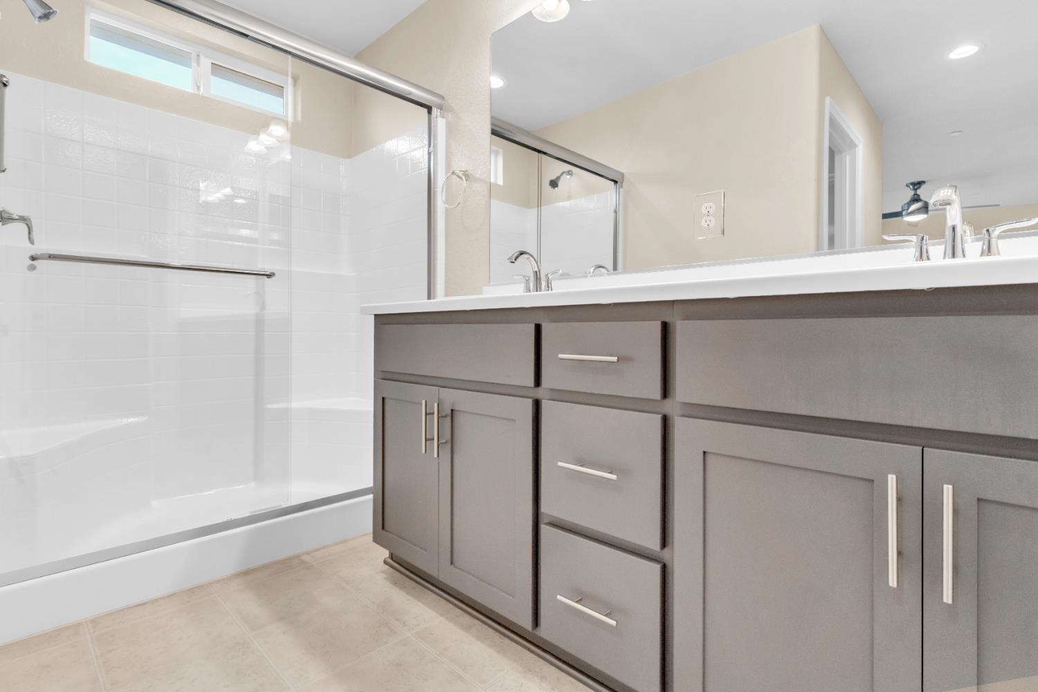 2809 Hawaiian Petrel Ave, Modesto, CA 95355