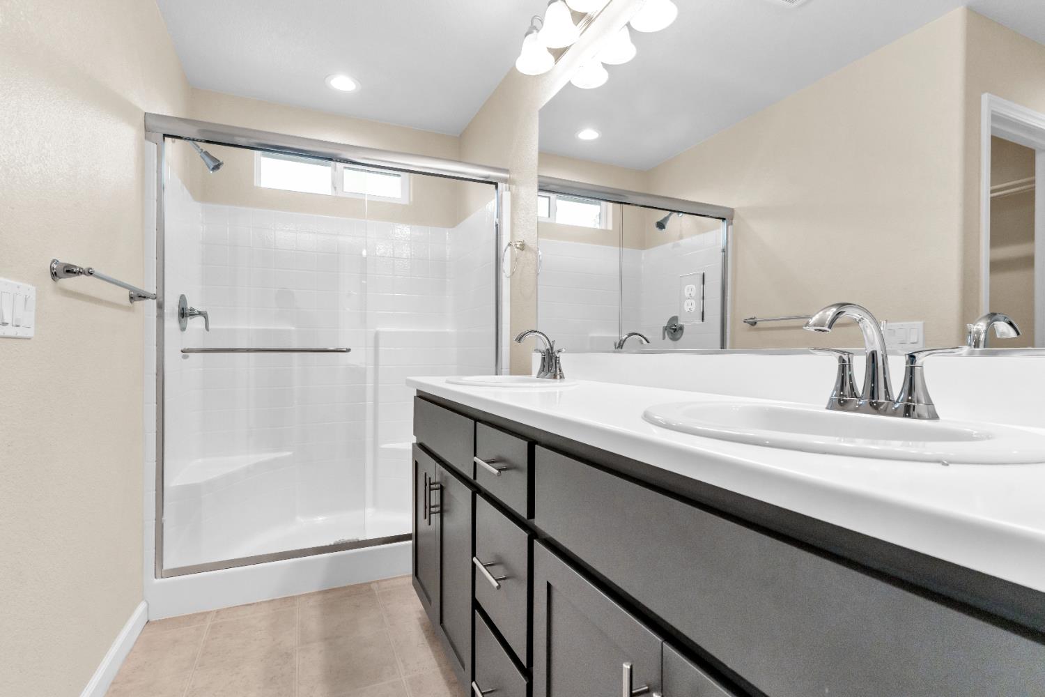 2809 Hawaiian Petrel Ave, Modesto, CA 95355