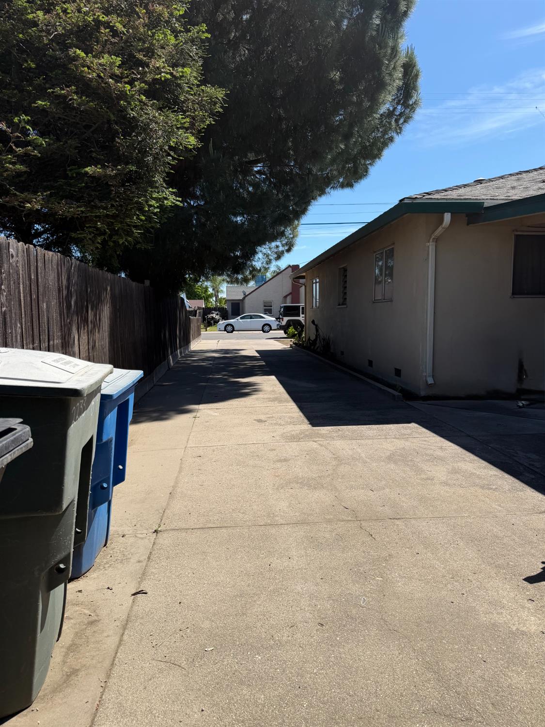 2233 6th St, Ceres, CA 95307