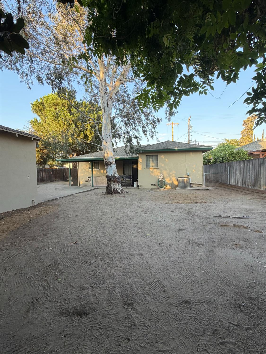 2233 6th St, Ceres, CA 95307