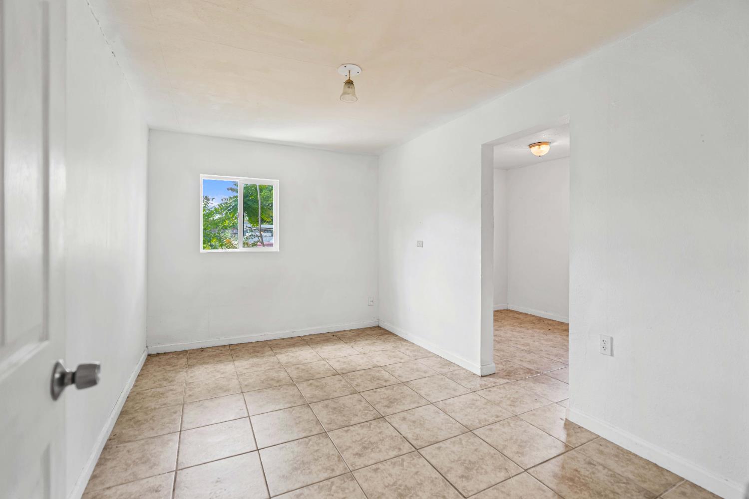 6615 Callander Ave, Riverbank, CA 95367