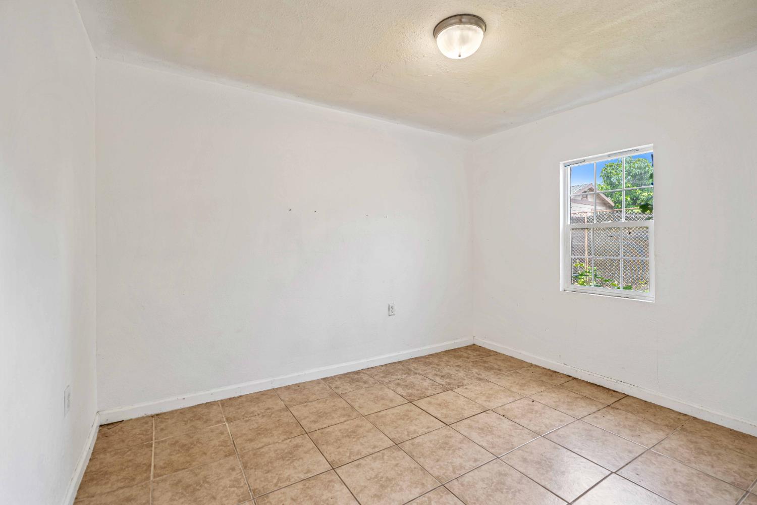 6615 Callander Ave, Riverbank, CA 95367