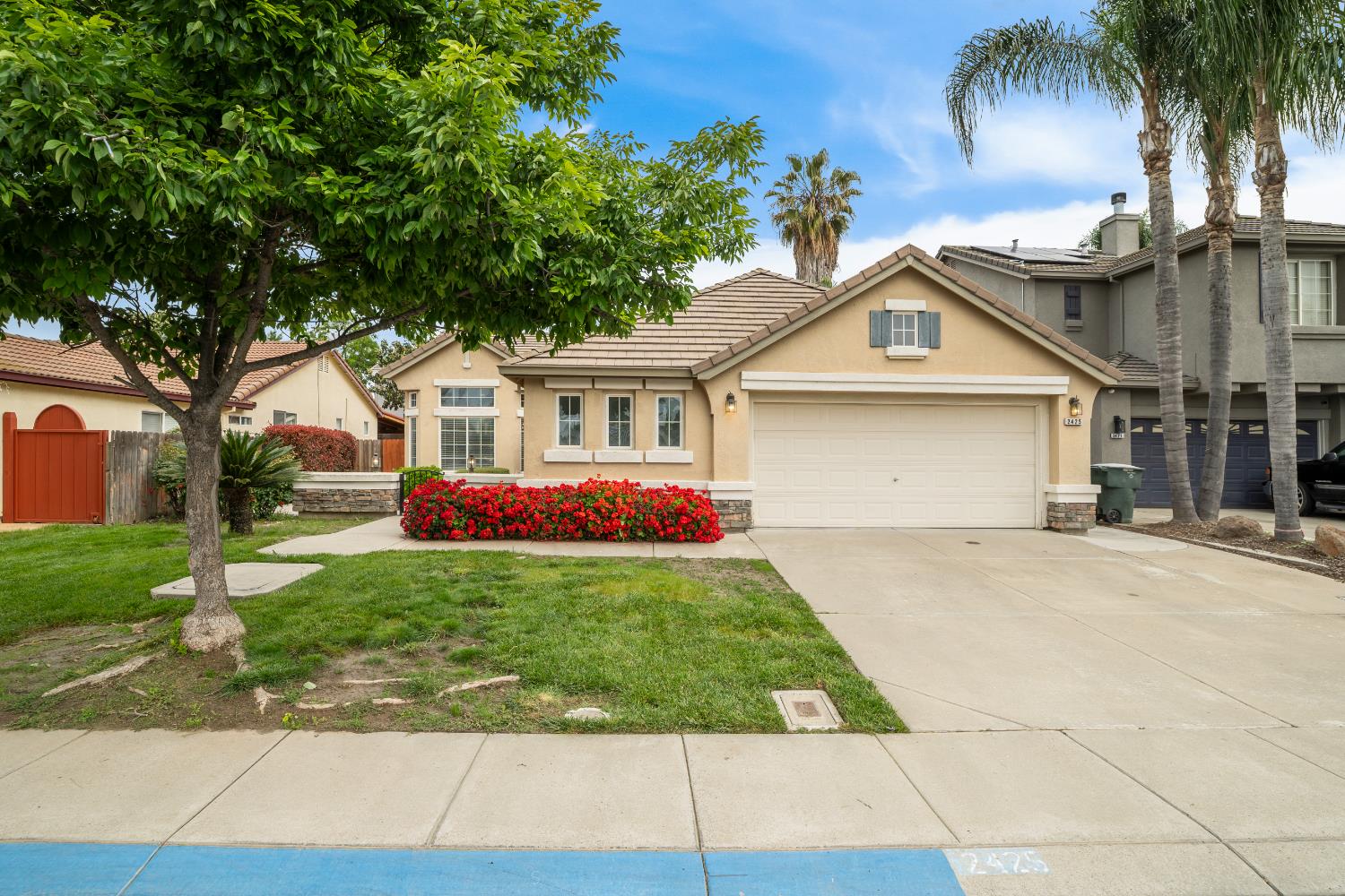 2425 Warm Springs Dr, Modesto, CA 95356