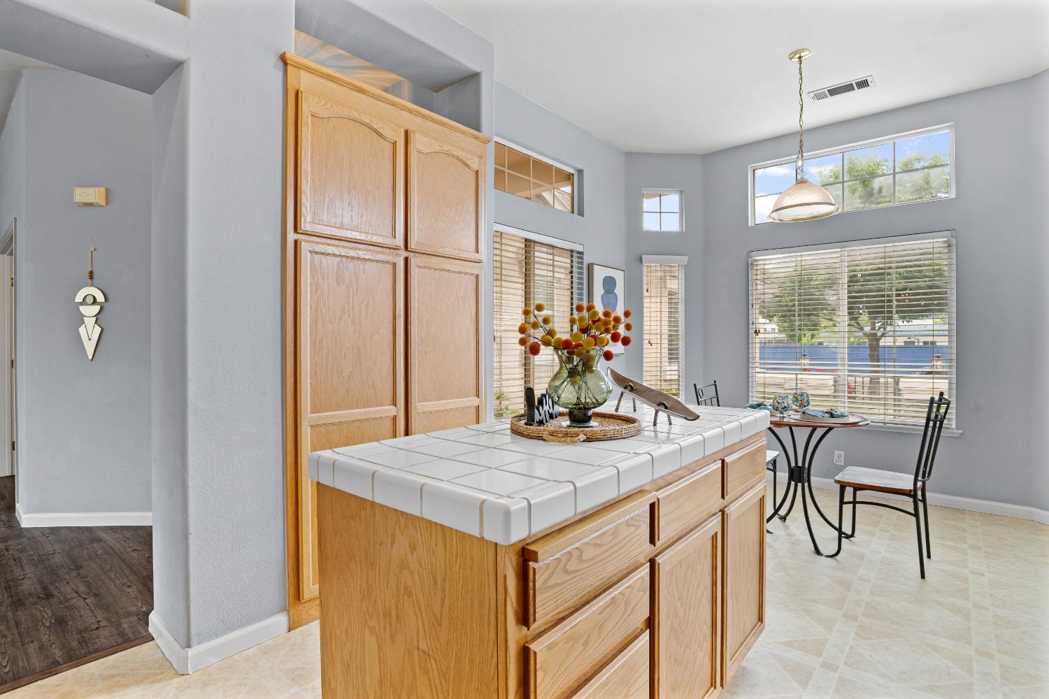 2425 Warm Springs Dr, Modesto, CA 95356