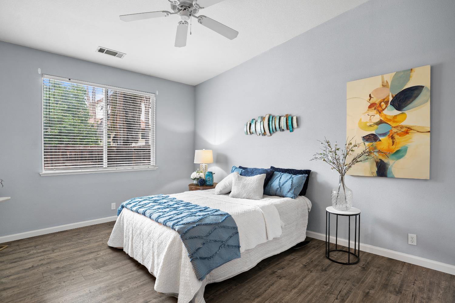 2425 Warm Springs Dr, Modesto, CA 95356