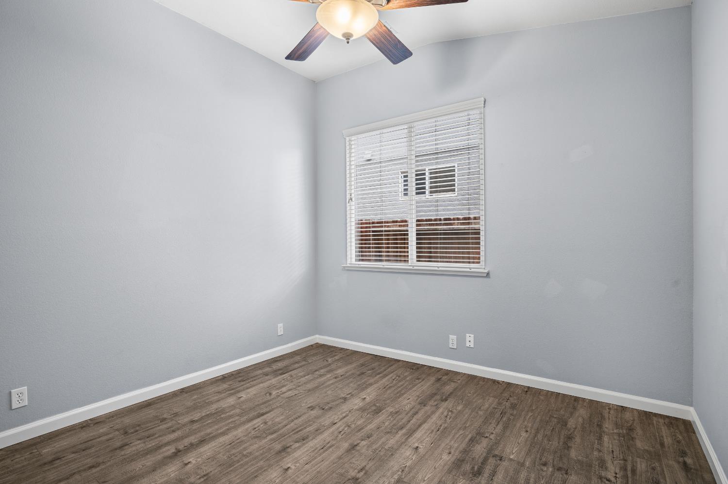 2425 Warm Springs Dr, Modesto, CA 95356