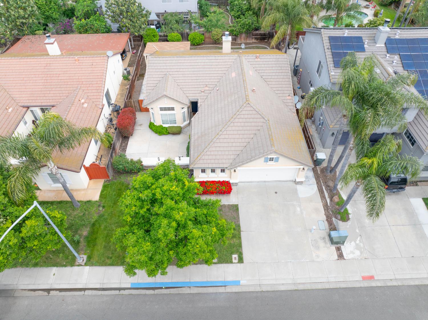 2425 Warm Springs Dr, Modesto, CA 95356