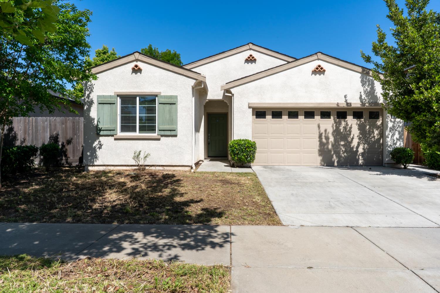 443 Jacobs Dr, Merced, CA 95348