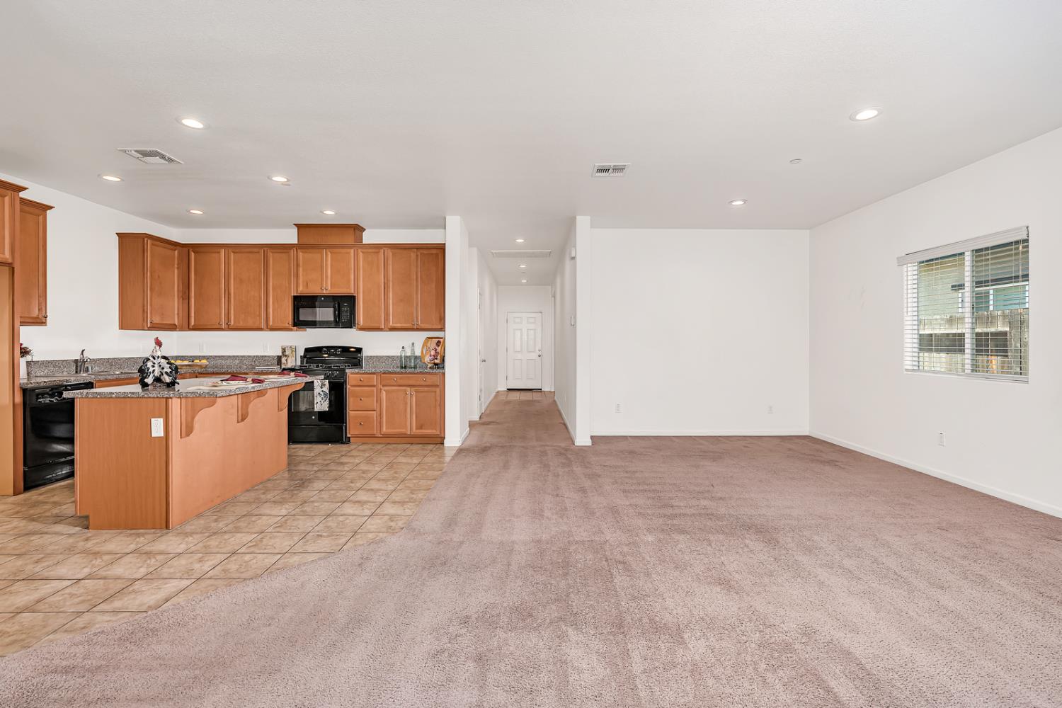 443 Jacobs Dr, Merced, CA 95348