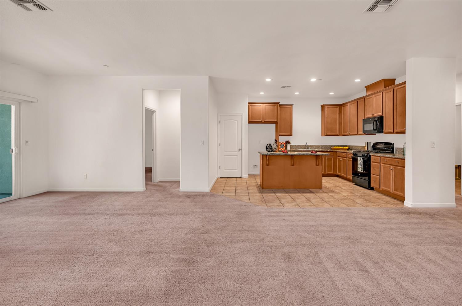 443 Jacobs Dr, Merced, CA 95348