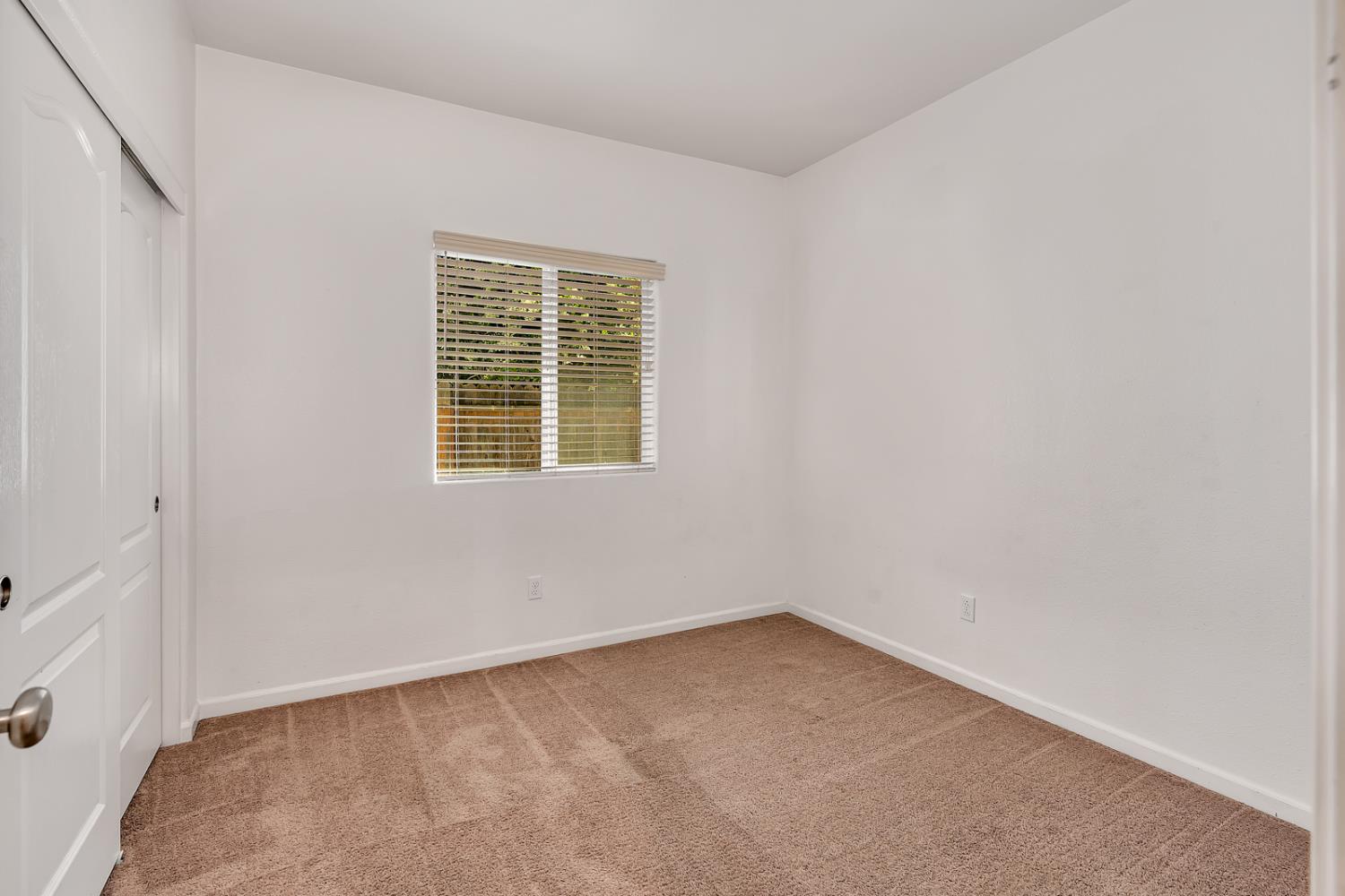 443 Jacobs Dr, Merced, CA 95348