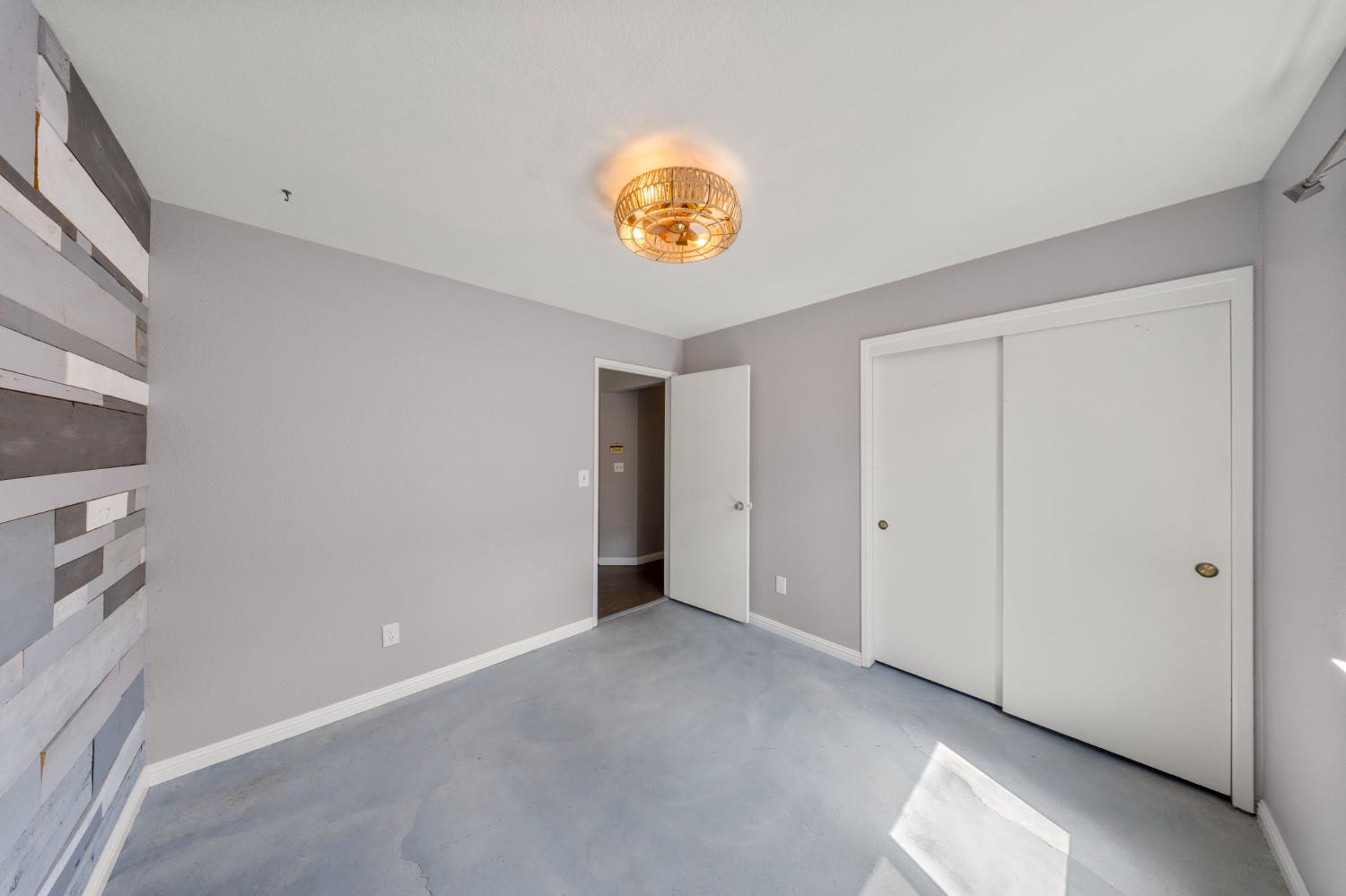 1071 Winters Dr, Manteca, CA 95337