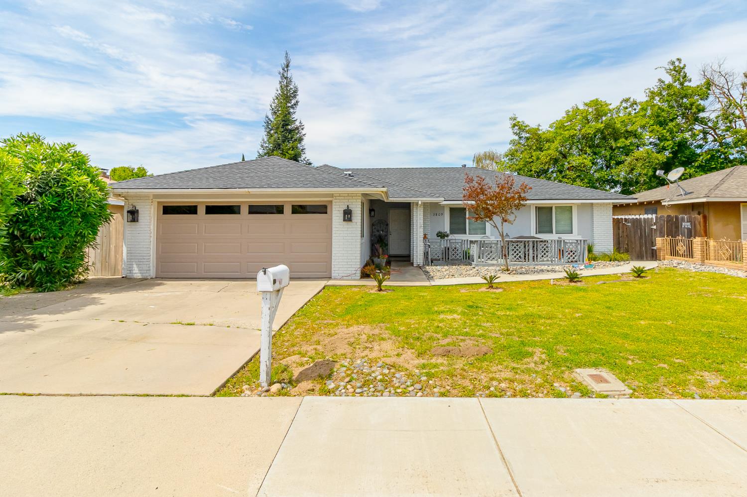 3809 Longbridge Dr, Modesto, CA 95356