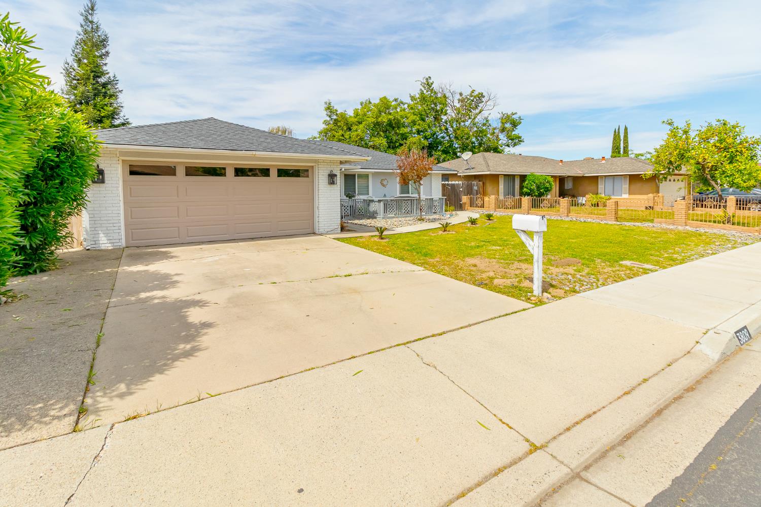 3809 Longbridge Dr, Modesto, CA 95356