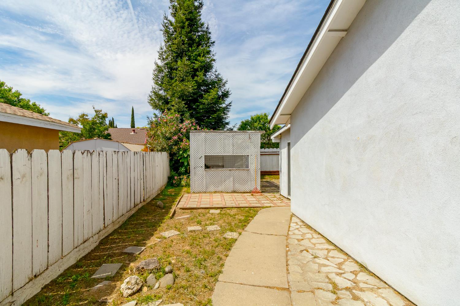 3809 Longbridge Dr, Modesto, CA 95356