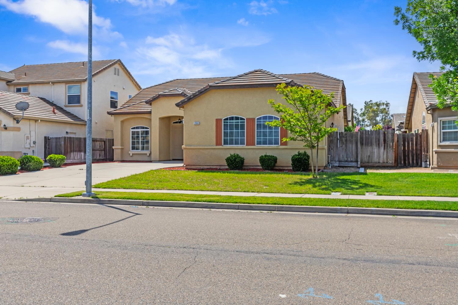 2060 Nebela Dr, Merced, CA 95301