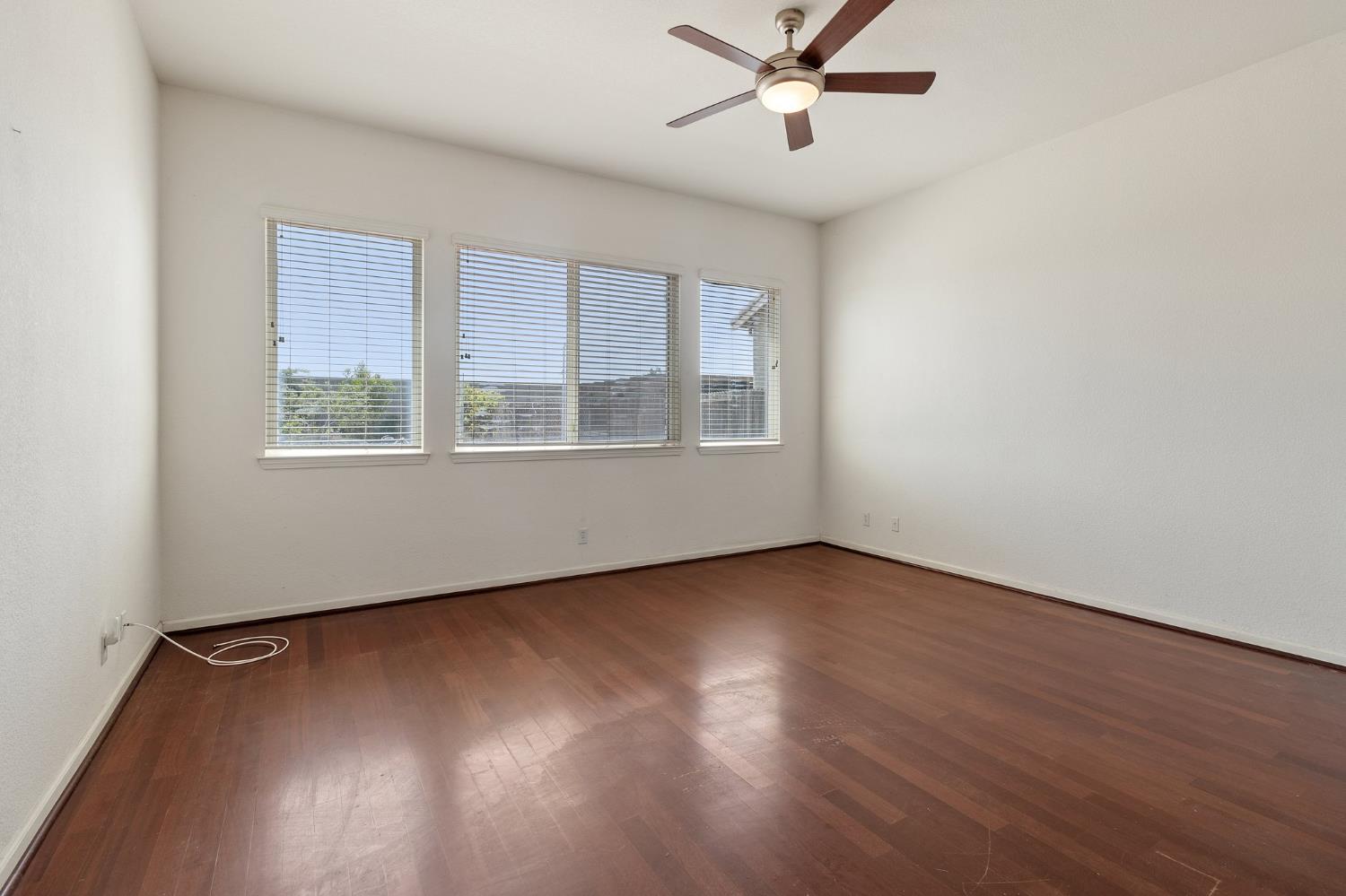 554 Bonanza Dr, Newman, CA 95360