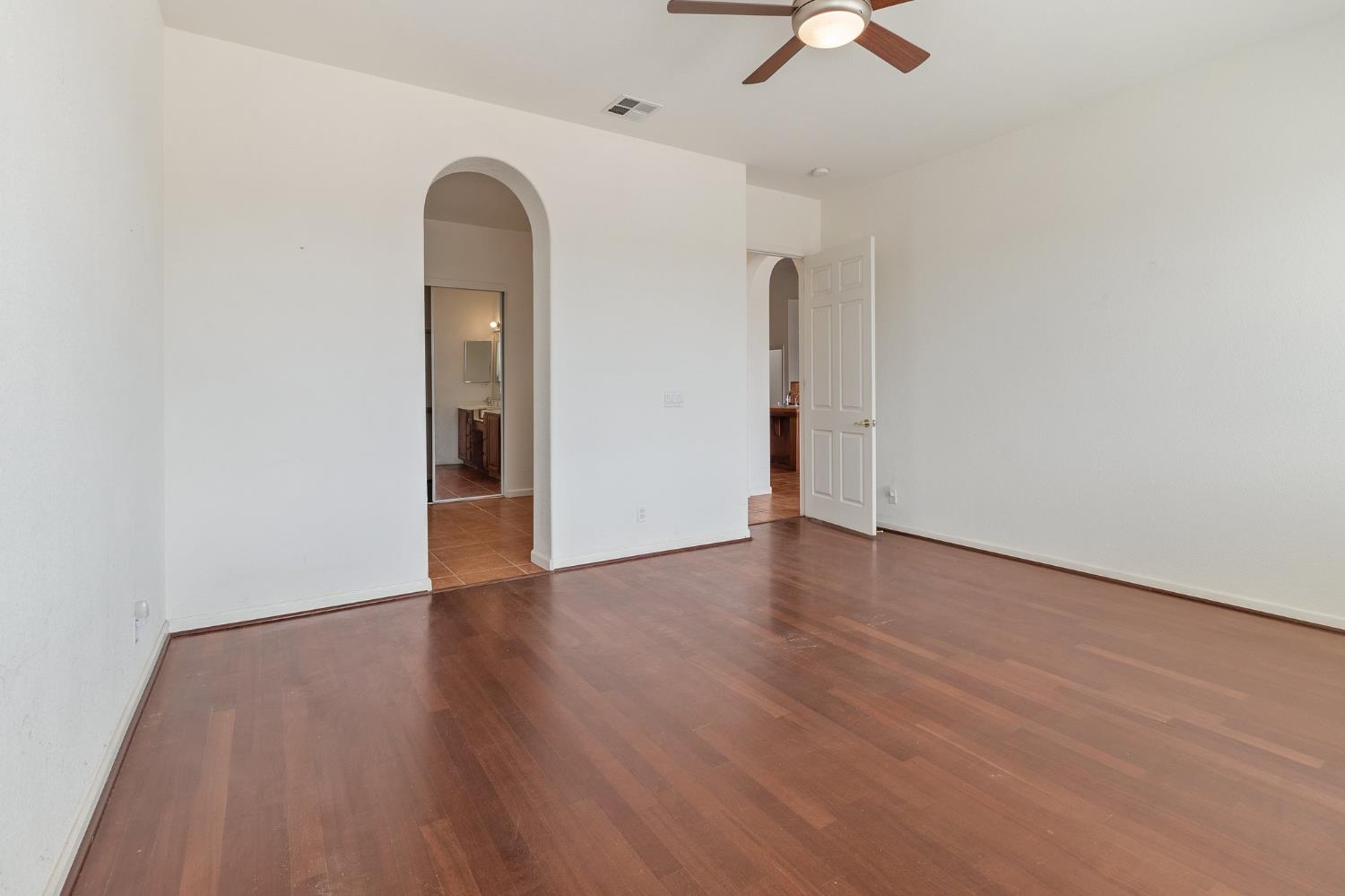 554 Bonanza Dr, Newman, CA 95360