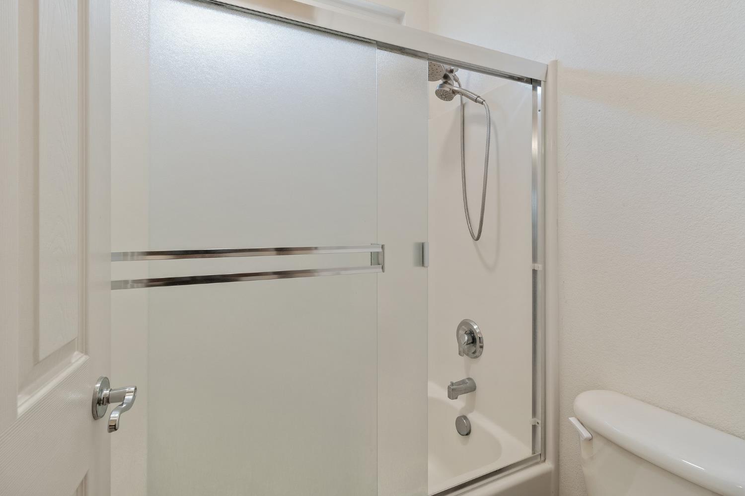 554 Bonanza Dr, Newman, CA 95360