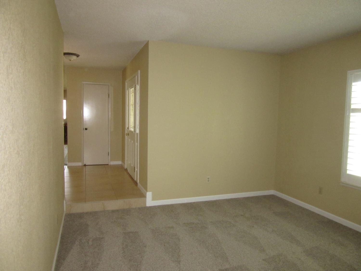 3733 Longbridge Dr, Modesto, CA 95356